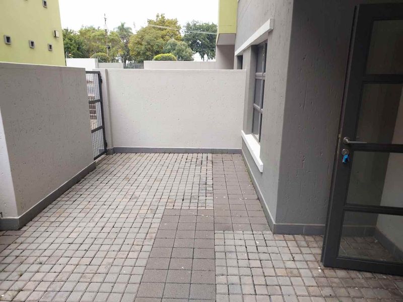 2 BEDROOM FURNISHED APARTMENT TO RENT IN RIVONIA - Photo 2