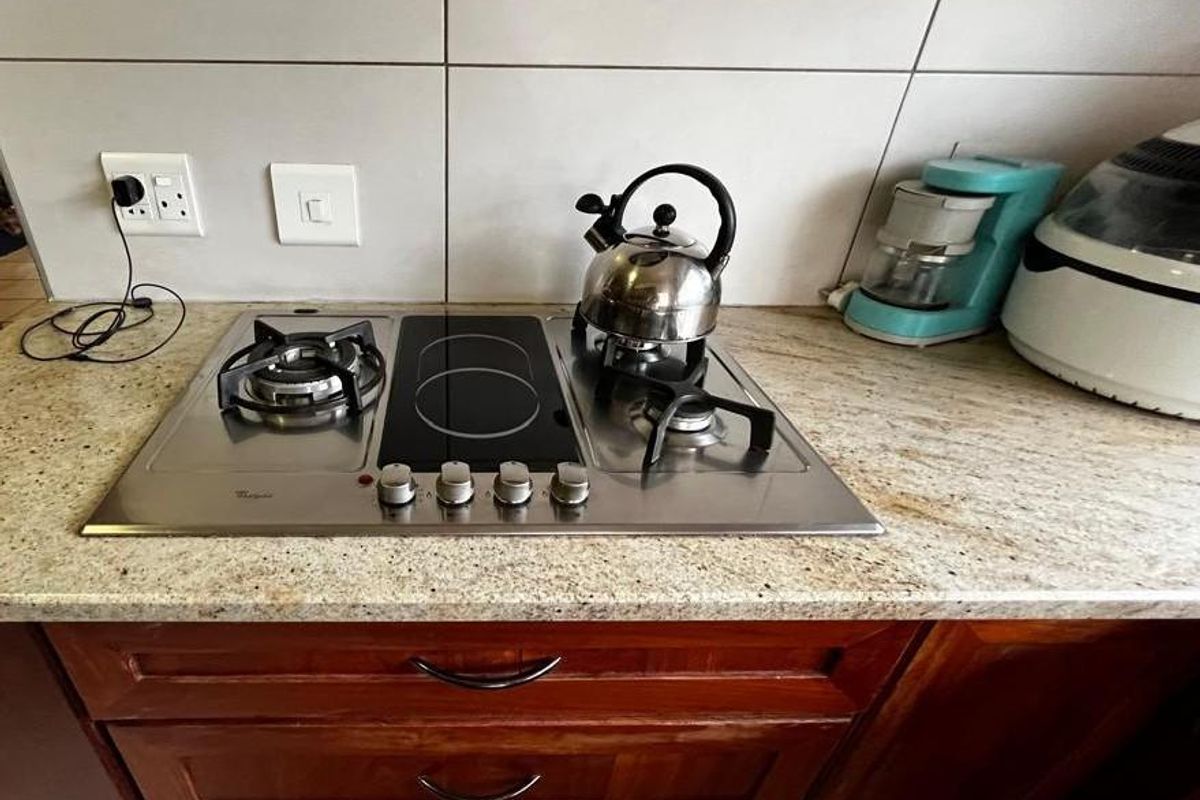 Olympia House For Sale - Photo 3