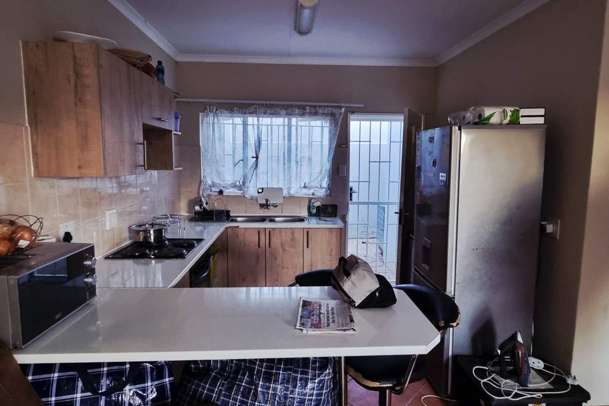 Pioniers park 2 bedroom townhouse For sale - Photo 3