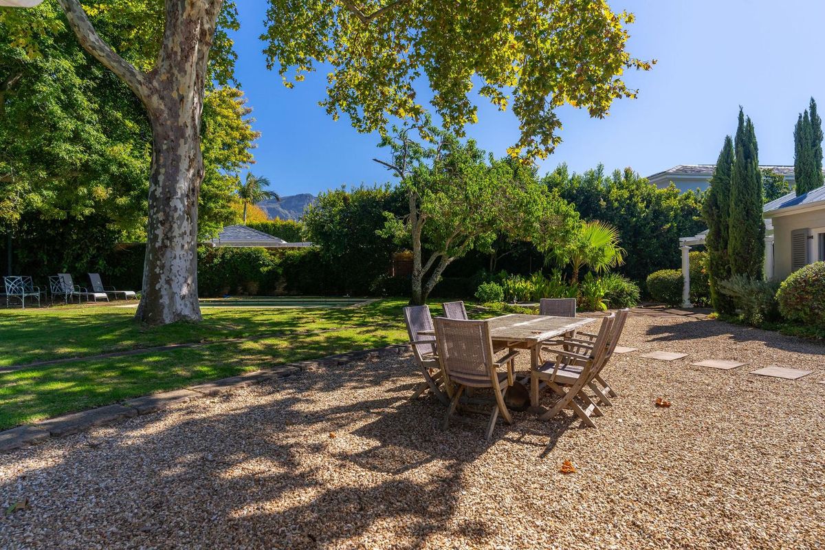 Vista Verde – a warmly inviting family home! - Photo 5