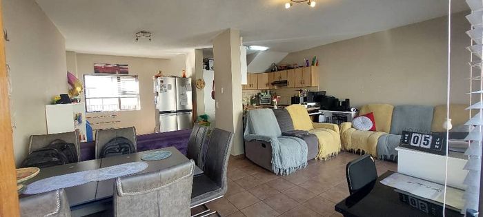 Property #2257602, Cluster Pending Sale in Long Beach