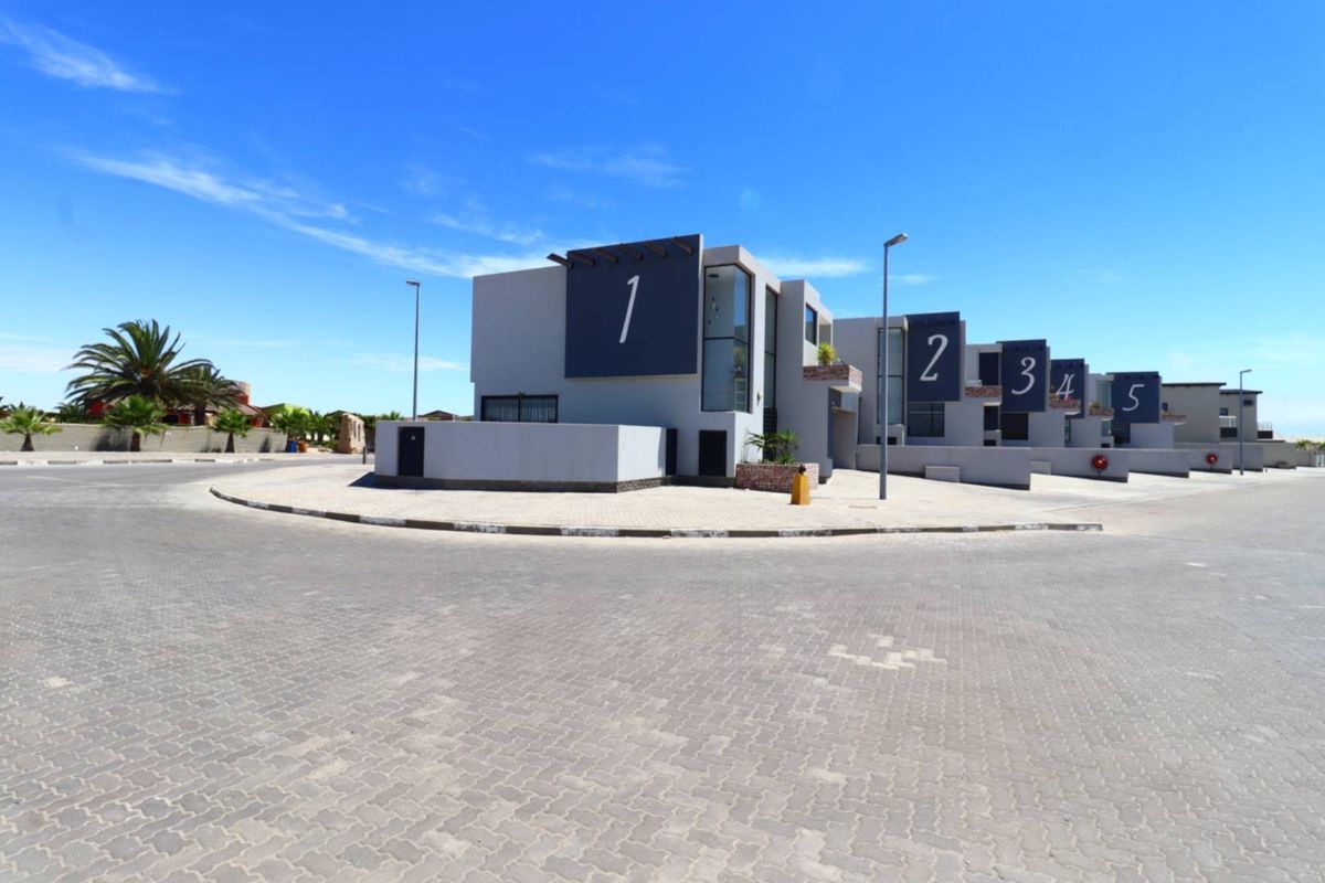 Dune View Luxury 3-Bedroom Townhouse - Perfect Home or Airbnb Investment - Photo 2