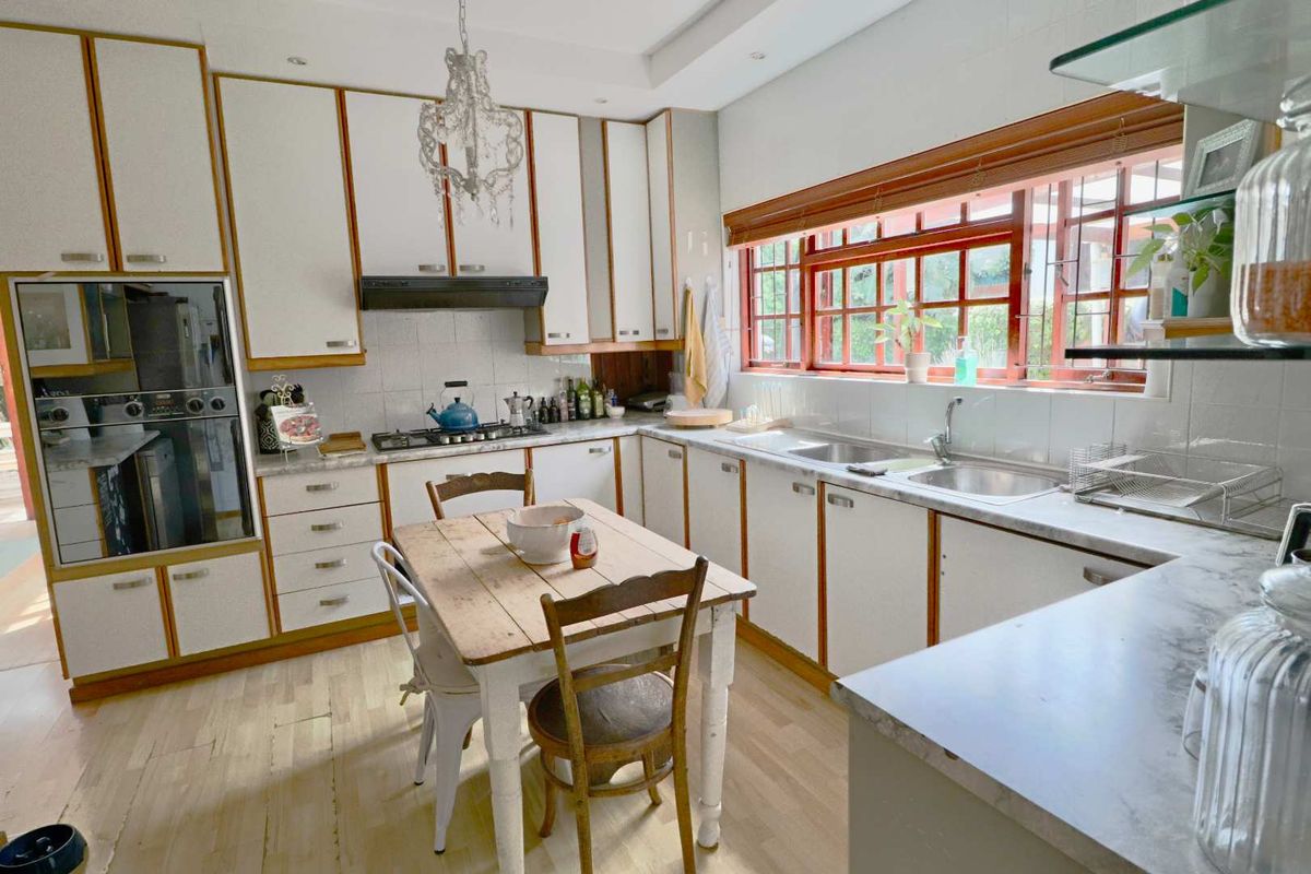 UNFURNISHED house with separate cottage - Photo 4