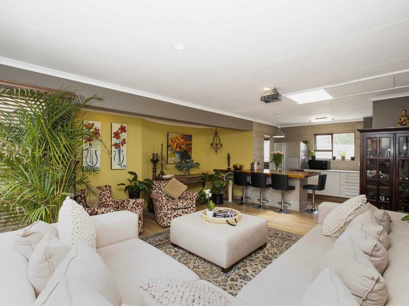 2 Bed home with flatlet in Radiokop - Photo 6