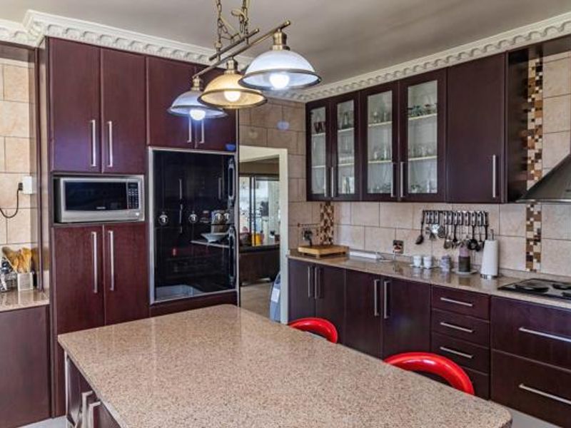 3 Bedroom Home for Sale in Mulbarton - Photo 8