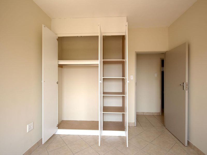 Loadshedding-Free Area | Modern 2 Bedroom Apartment - Photo 8