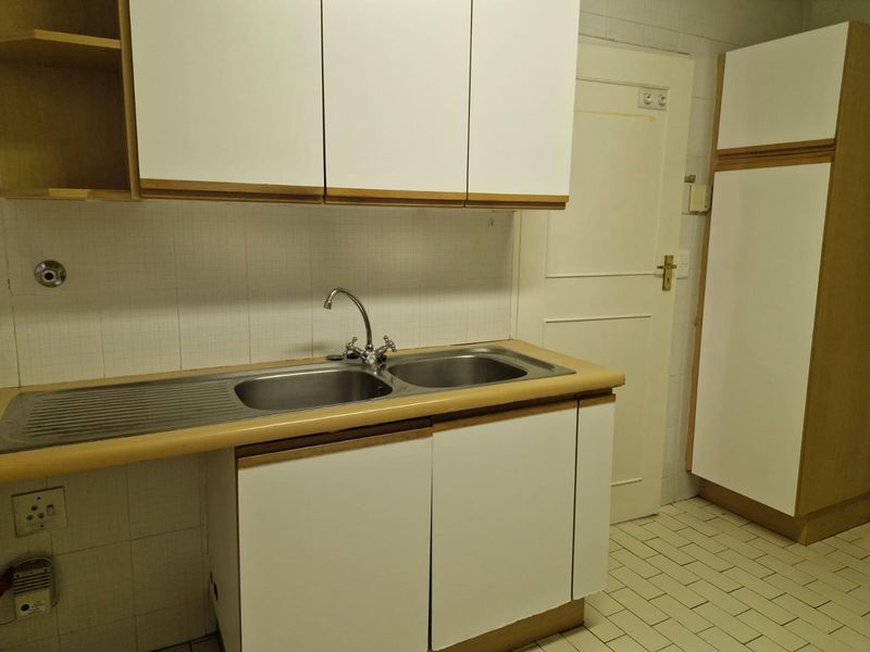 Calling over 50’s for a bright and light 2 bedroom unit at The Manor - Photo 9