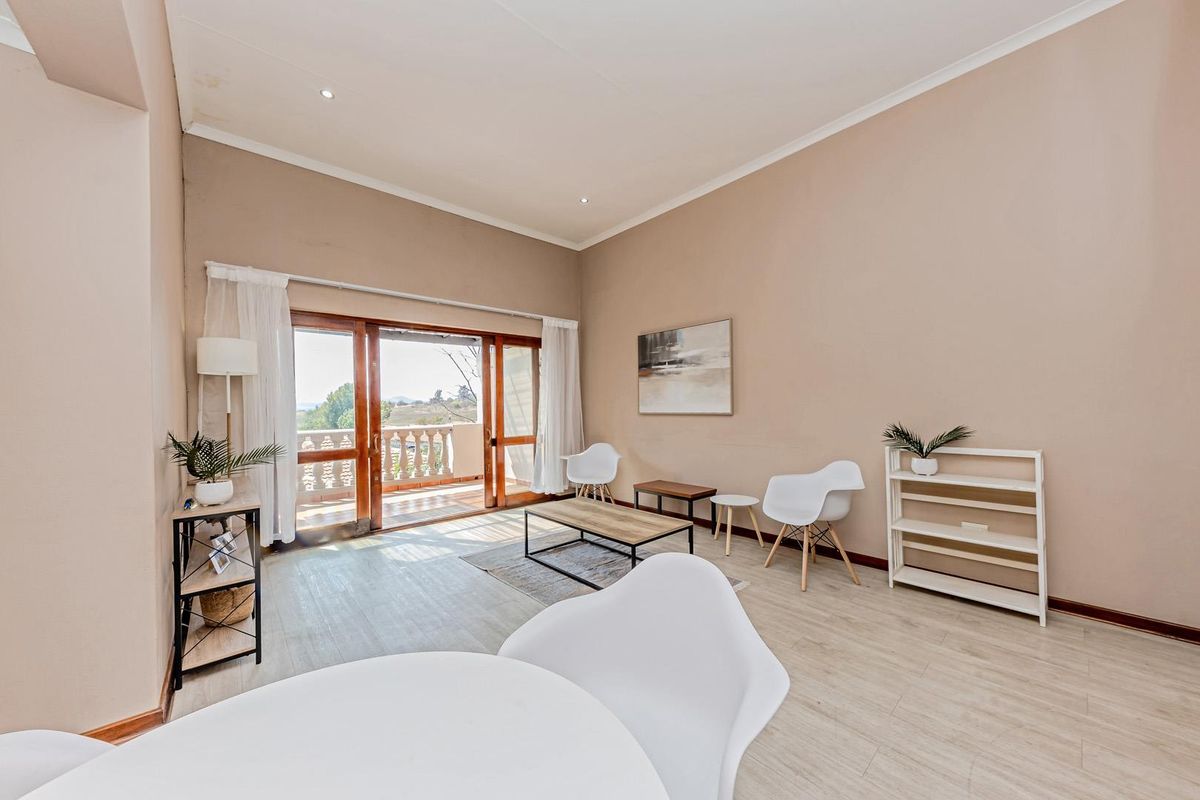 Enjoy Fresh Air And  Views From Your Balcony - No Transfer Costs - Photo 3