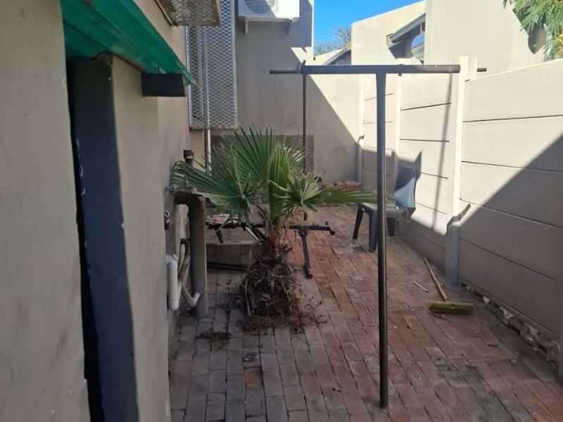 DORADO PARK – 2 BEDROOM FLAT FOR SALE - Photo 2