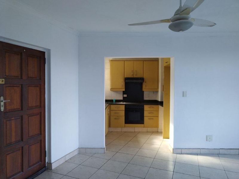 Enjoy the amazing sea views from the lounge! - Photo 6