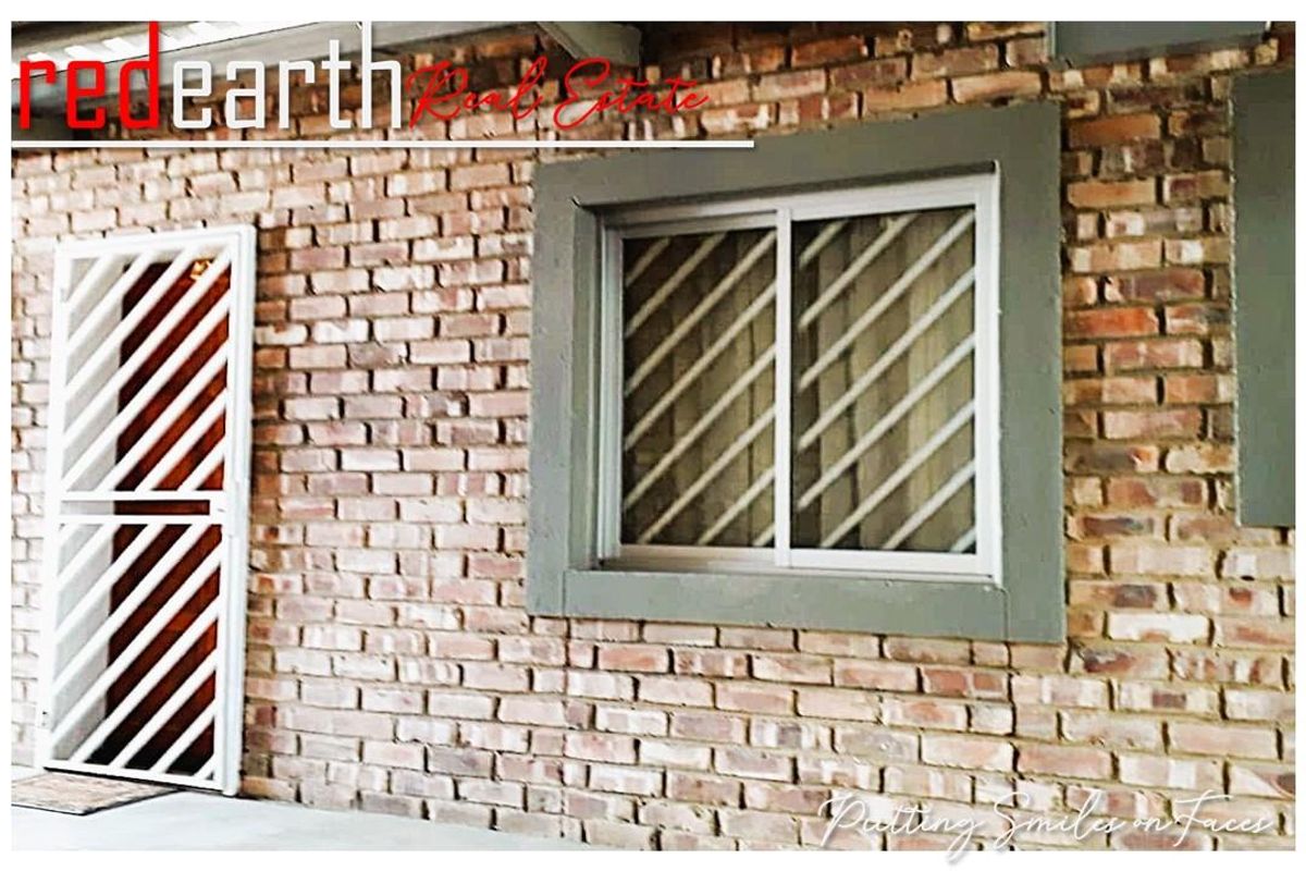 “Perfect for first-time buyers or savvy investors.” - Photo 4