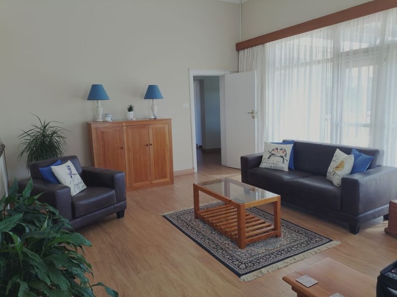 Spacious family house - Photo 8