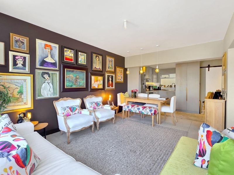 Chic Newly Renovated Two Bedroom  Apartment - Photo 7