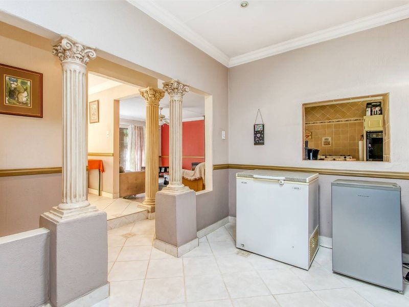 3 Bedroom House in Randpark Ridge - Photo 6