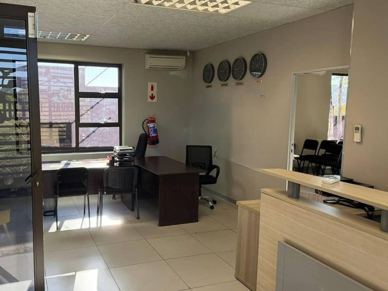 Office Space TO LET in Eros - Photo 4