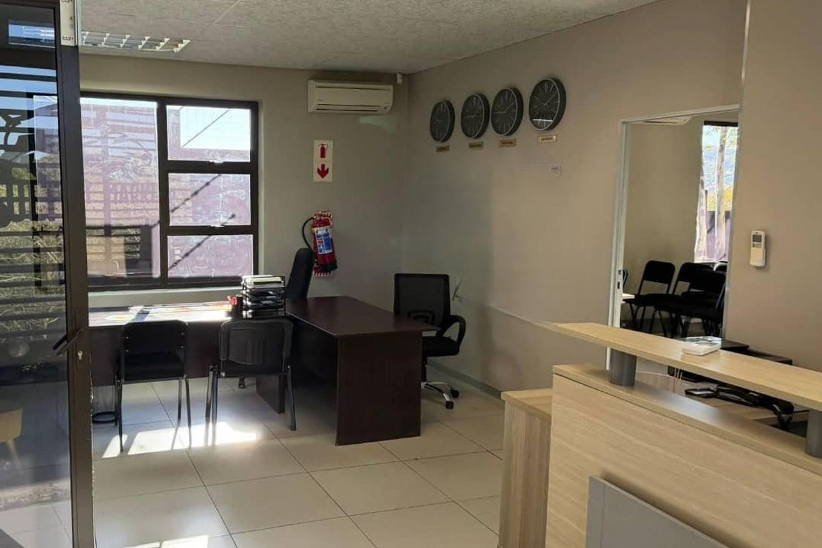 Office Space TO LET in Eros - Photo 4