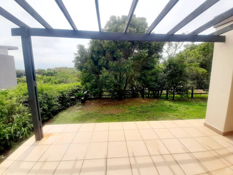 Beautiful Four Bedroom House For Sale in Palm Lakes Estate - Photo 9