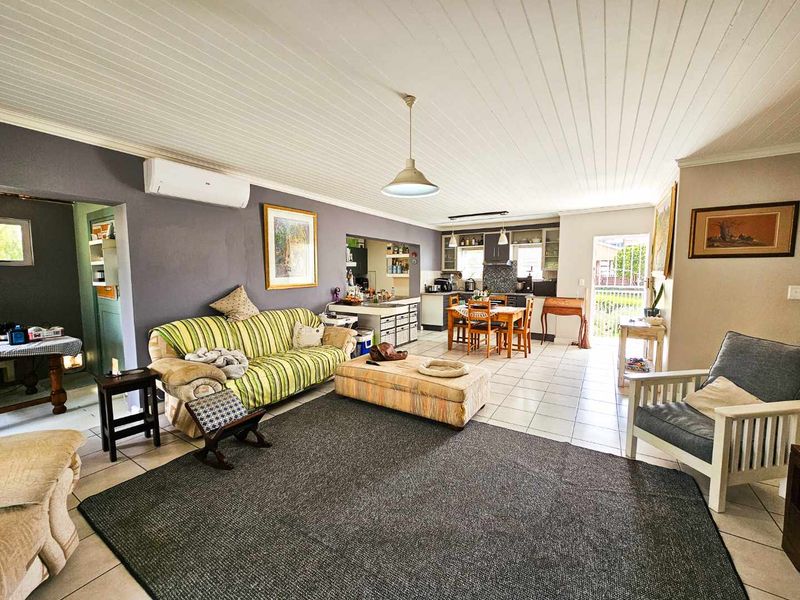 The perfect family home with modern finishes. - Photo 6