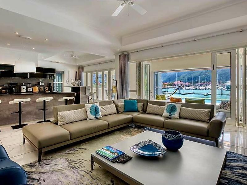 Exquisite ocean front Eden Island villa - Photo 2
