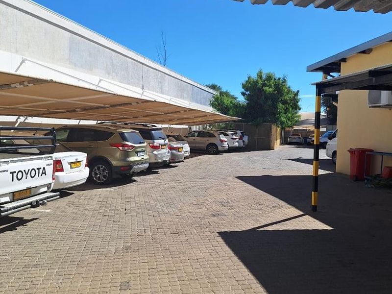 Office and Warehouse in best location Windhoek Central - Photo 7