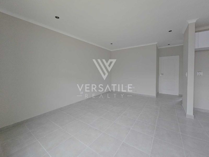 Single Level Townhouse - Photo 4