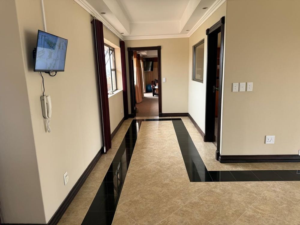 Passage to the bedroom on the first floor