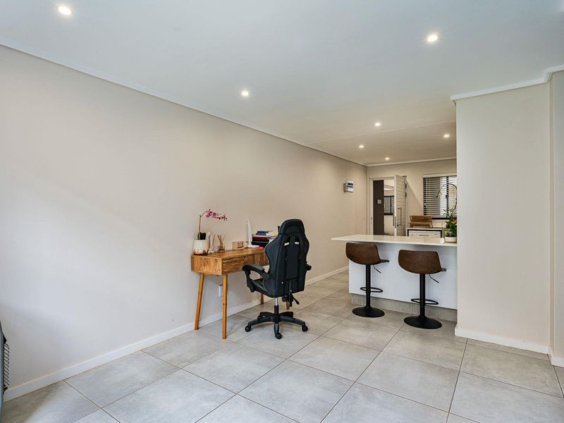 COTSWOLD FENNS | 2 BEDROOM 1 BATHROOM GROUND FLOOR APARTMENT TO LET - Photo 5