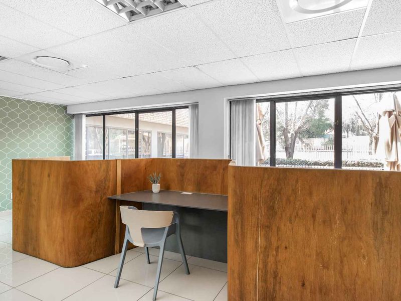 Flexible workspace in Regus Eastrand Bedfordview - Photo 8