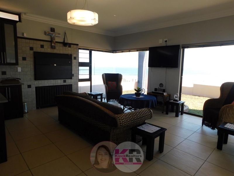 Seafront splendour - Photo 9