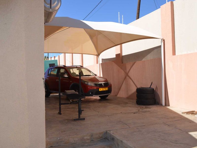 Townhouse for Sale in Rocky Crest! - Photo 5