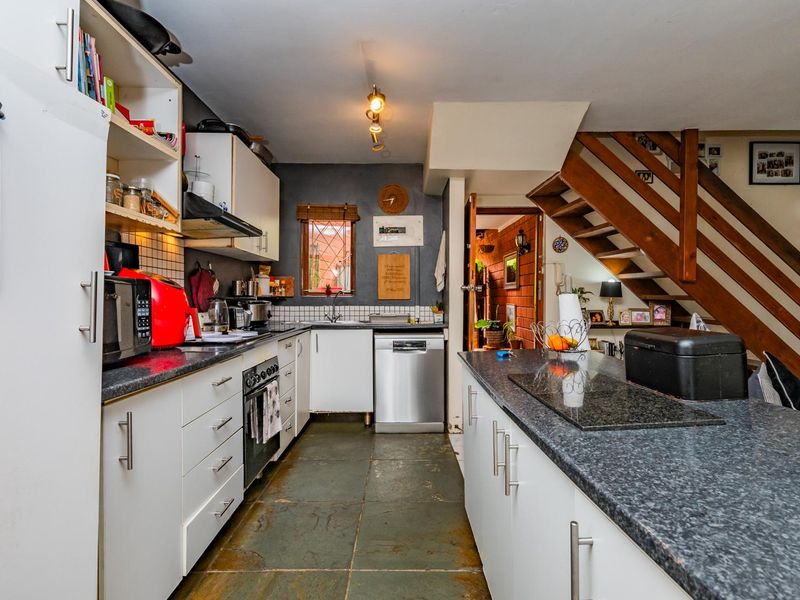 Hendra - First-Time Buyer Dream Home | 3 Bedroom Duplex in Quiet Cul-de-Sac - Photo 6