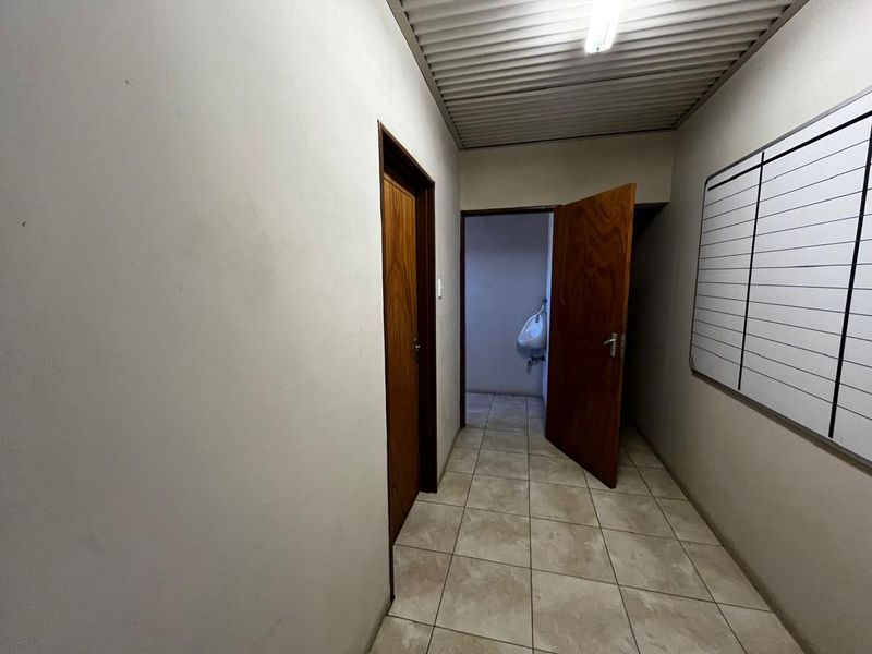 Industrial Property To Lease - Photo 4