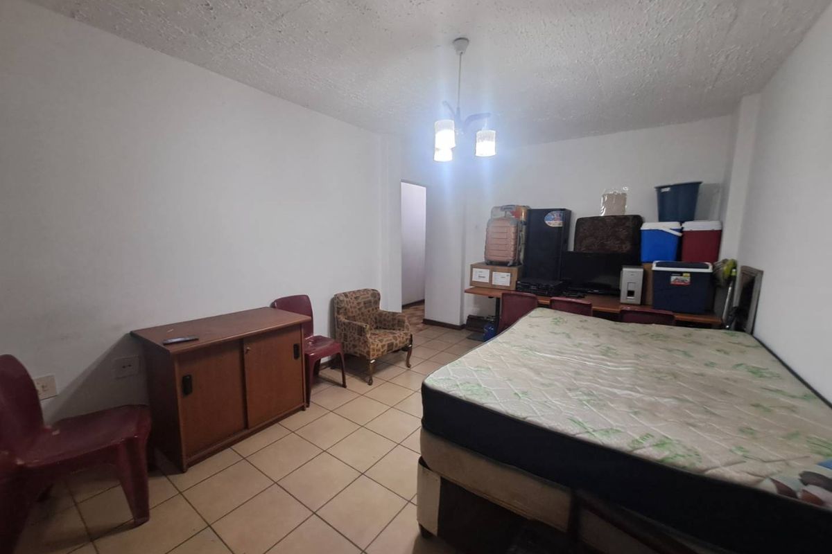 mfortable spacious apartment to sell - Photo 4