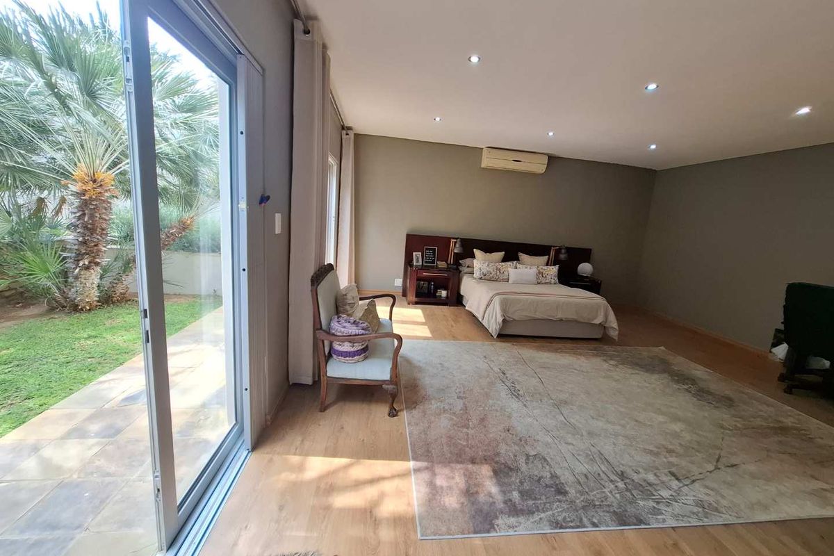 Modern Family Home in a Garden Oasis - Photo 4