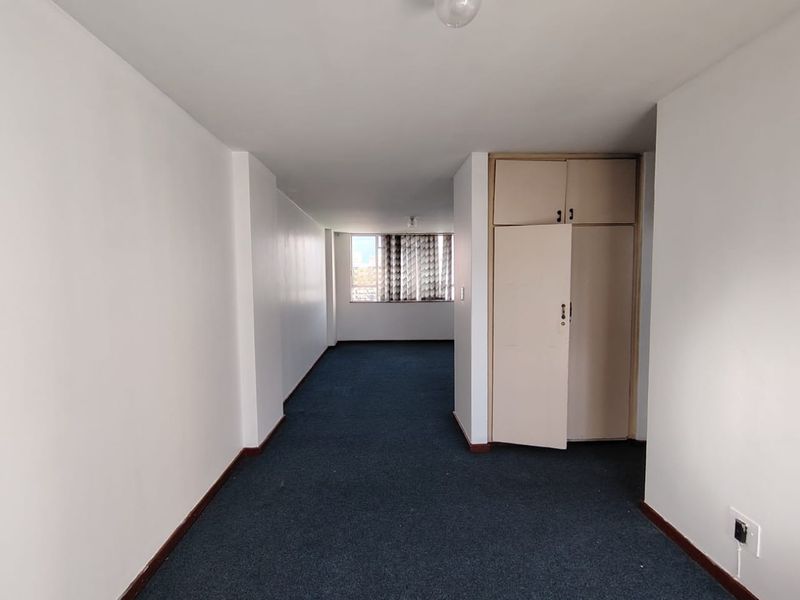 1 Bedroom Apartment for sale in Durban Central - Photo 4