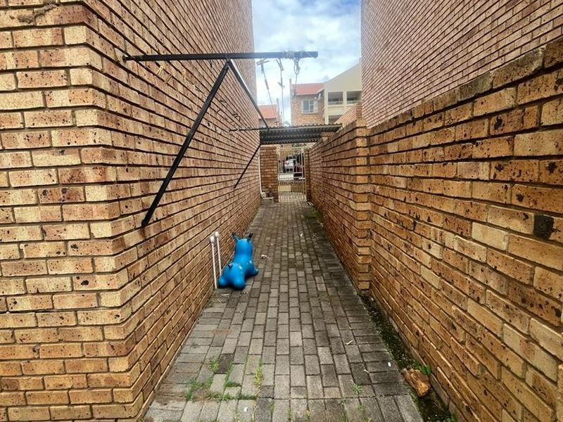 Ground Floor 2 Bedroom apartment - Photo 10