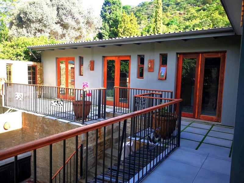 IDYLLIC NEWLY RENOVATED FAMILY VILLA - Photo 7