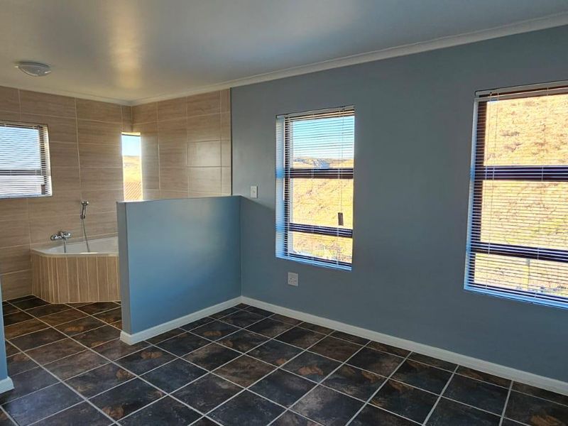 2 Bedroom Renovated Home for long term rental - Photo 10