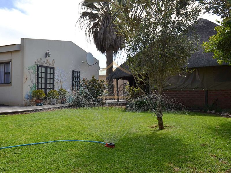 Stunning Four-Bedroom luxurious Home for Sale in Walvis Bay - Photo 7