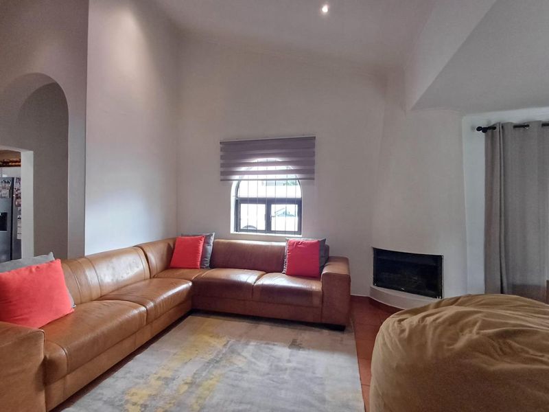 Stunning 3 Bedroom home in North Riding - Photo 7