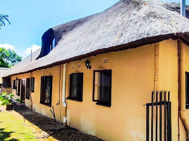 Phenomenal family house for a large family - Photo 4