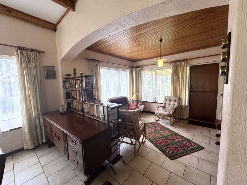 3 BEDROOM HOUSE FOR SALE IN CONSTANTIA PARK - Photo 9