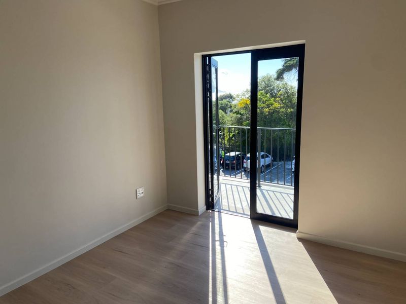 Secure 2 Bedroom Apartment – Simons Town - Photo 9