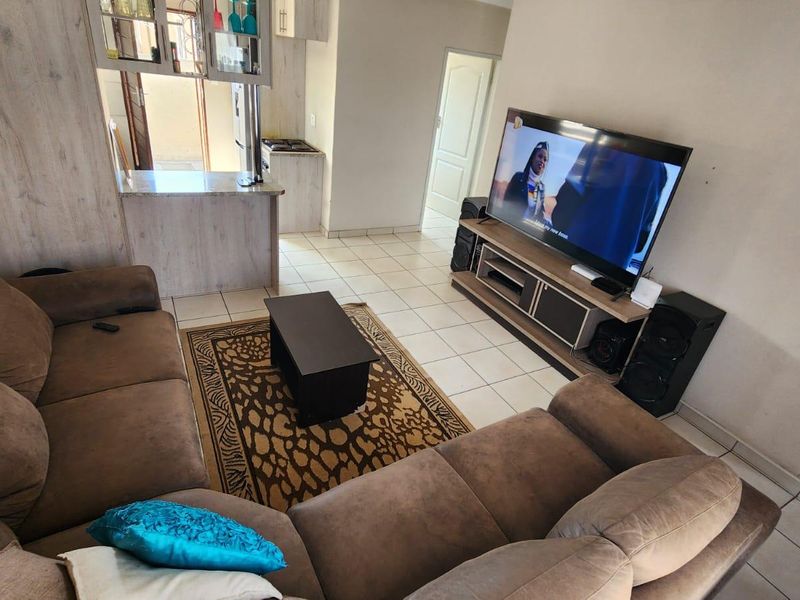 3 Bedroom House For Sale in Vanderbijlpark CE7 - Photo 5