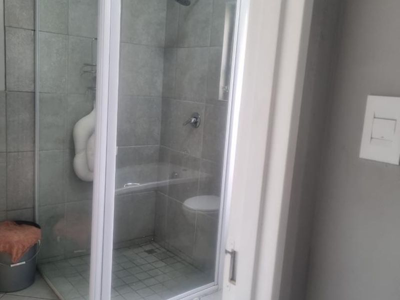 UNIT FOR SALE IN NORTON HOMES ESTATE - Photo 9