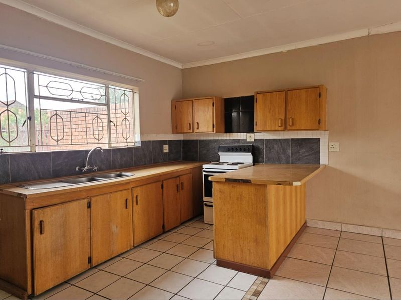 Price Reduced – Now Below Market Value - Photo 4