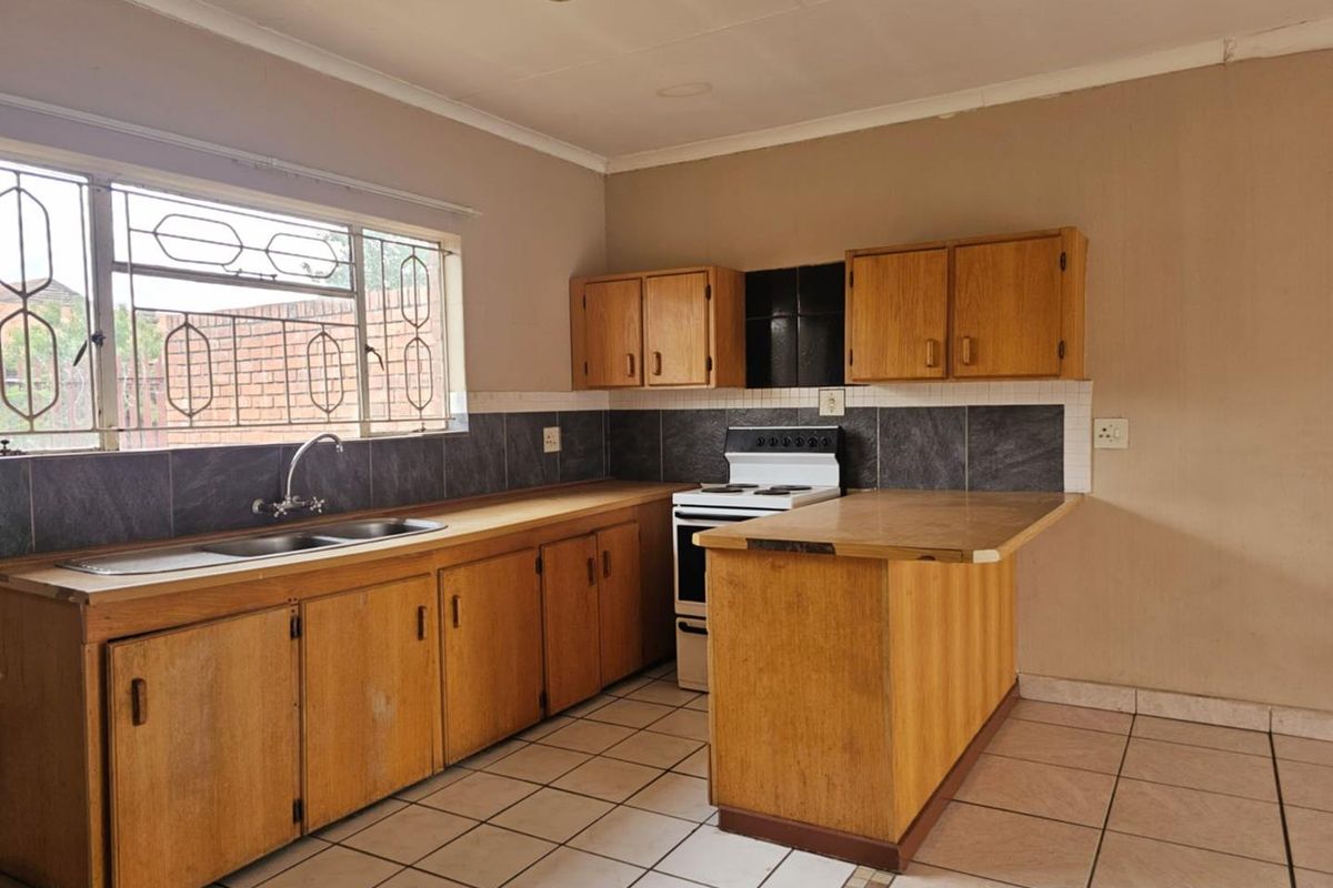 Price Reduced – Now Below Market Value - Photo 4