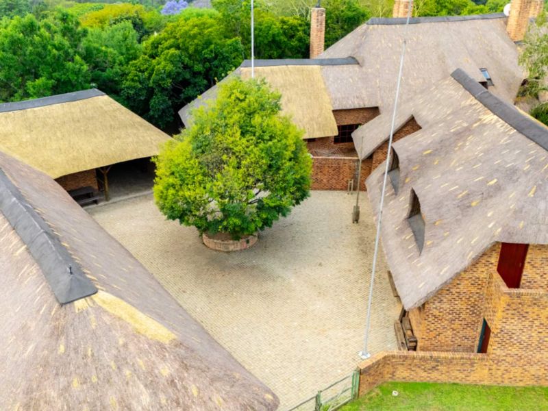 Exquisite Equestrian Estate for Rent in Beaulieu - Photo 4