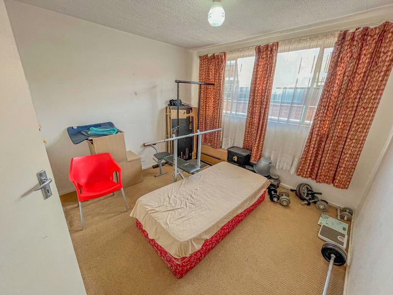 2 Bedroom Apartment / Flat for Sale in La Montagne - Photo 5