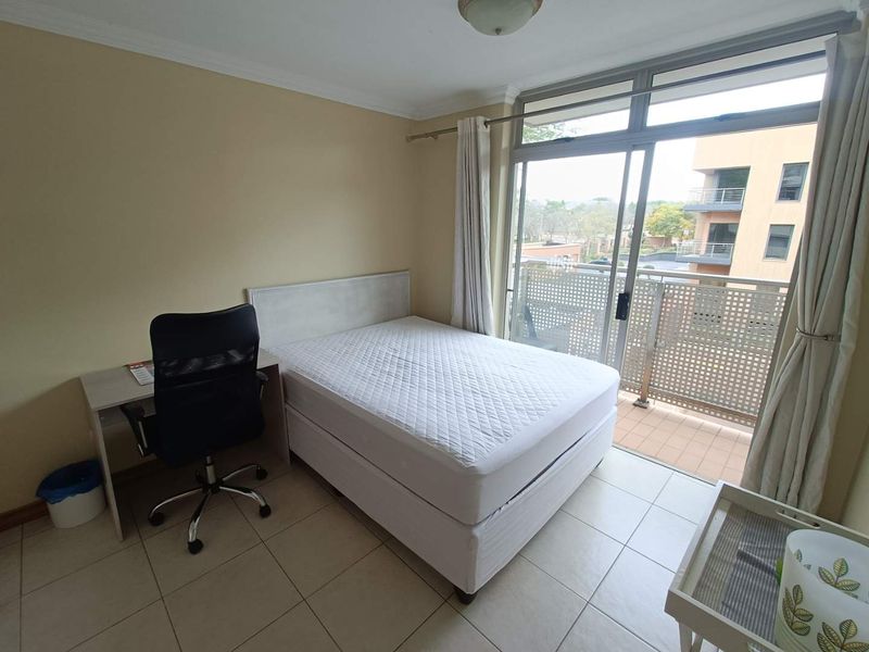 THIS FULLY FURNISHED APARTMENT IS FOR SALE IN HILLCREST!!! - Photo 8